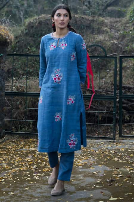 Label Earthen Handloom Cotton Silk Kurta & Pant Set 