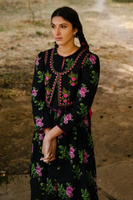 Buy_Label Earthen_Black Pashmina Silk Round Jacket And Kurta Set _Online_at_Aza_Fashions