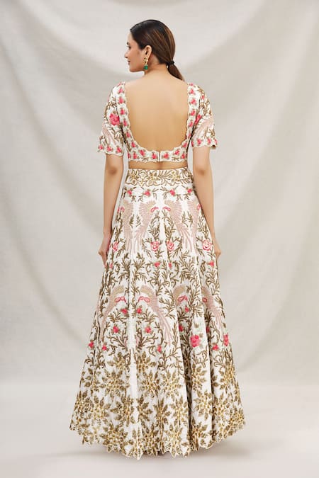 Shop Neha Mehta Couture White Silk V Neck Embroidered Bridal Lehenga Set at Aza Fashions Shop_Neha Mehta Couture_White Silk V Neck Embroidered Bridal Lehenga Set _at_Aza_Fashions