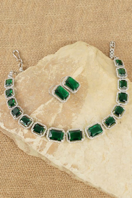 Auraa Trends Geometric Crystal Choker Set 