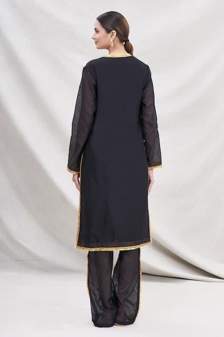 Nikasha Straight Kurta Set 