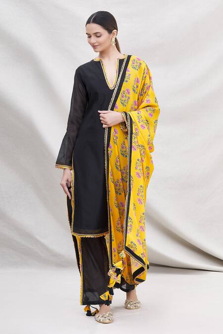 Nikasha Black Round Straight Kurta Set Online at Aza Fashions Nikasha_Black Round Straight Kurta Set _Online_at_Aza_Fashions