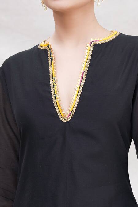 Nikasha Black Round Straight Kurta Set at Aza Fashions Nikasha_Black Round Straight Kurta Set _at_Aza_Fashions