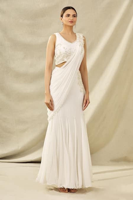 Arpan Vohra White Tulle V Neck Embroidered Pre-draped Saree Set Online at Aza Fashions Arpan Vohra_White Tulle V Neck Embroidered Pre-draped Saree Set_Online_at_Aza_Fashions