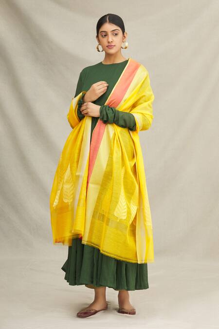 Naintara Bajaj_Yellow Silk, Brocade Embroidery Banarasi Dupatta _Online_at_Aza_Fashions