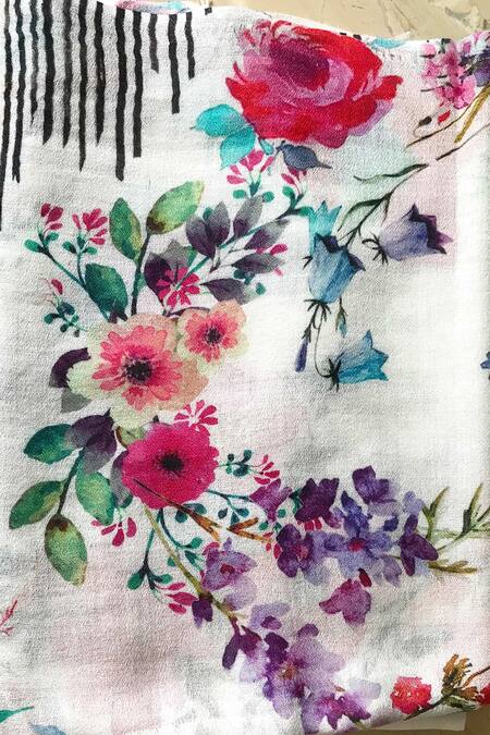 Buy Pashma White Cashmere Floral Print Scarf Online at Aza Fashions Buy_Pashma_White Cashmere Floral Print Scarf _Online_at_Aza_Fashions