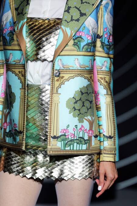 Buy Limerick By Abirr N' Nanki Gold Silk, Rexine Handcrafted Textured Crop Top Online at Aza Fashions Buy_Limerick By Abirr N' Nanki_Gold Silk, Rexine Handcrafted Textured Crop Top _Online_at_Aza_Fashions