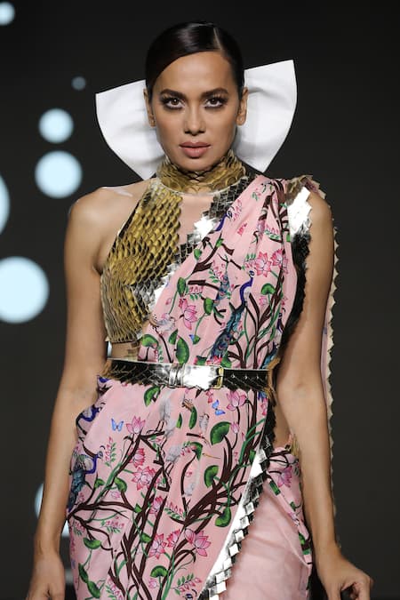 Limerick By Abirr N' Nanki Gold Organza Halter Handcrafted Blouse at Aza Fashions Limerick By Abirr N' Nanki_Gold Organza Halter Handcrafted Blouse _at_Aza_Fashions