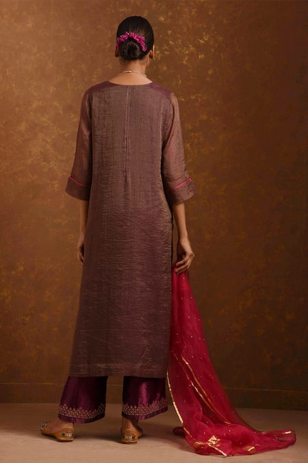 Shop Priti Prashant Maroon Silk Organza, Handwoven Tissue Stripes, Mashru V Neck Kurta Set at Aza Fashions Shop_Priti Prashant_Maroon Silk Organza, Handwoven Tissue Stripes, Mashru V Neck Kurta Set _at_Aza_Fashions