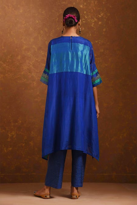 Priti Prashant Handwoven Silk Kurta & Pant Set 
