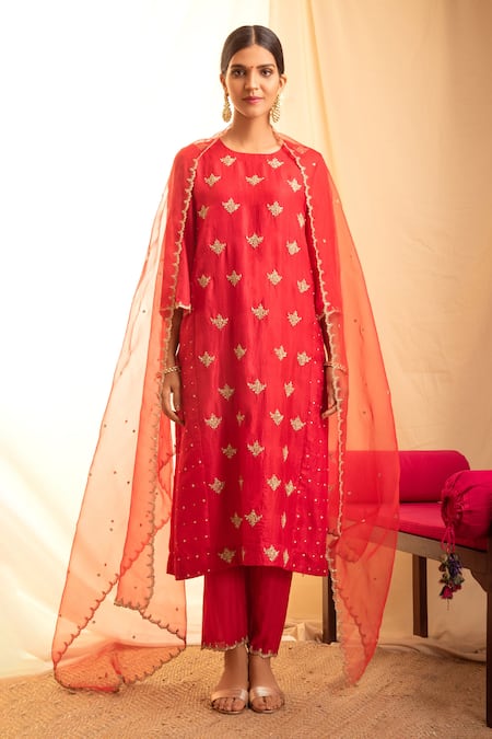 Priti Prashant Red Organza, Handwoven Silk Round Kurta Set 