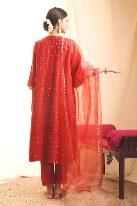 Shop Priti Prashant Red Organza, Handwoven Silk Round Kurta Set at Aza Fashions Shop_Priti Prashant_Red Organza, Handwoven Silk Round Kurta Set _at_Aza_Fashions