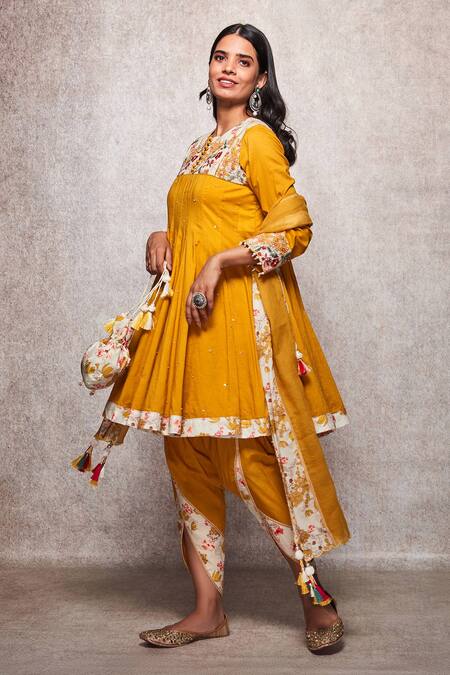 Ajiesh Oberoi_Yellow Kota Doria, Mulmul Round Embroidered Kurta And Dhoti Pant Set_Online_at_Aza_Fashions