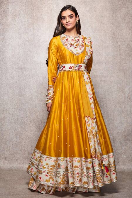 Ajiesh Oberoi_Yellow Cotton, Chanderi, Kota Doria Round Embroidered Anarkali Set_Online_at_Aza_Fashions