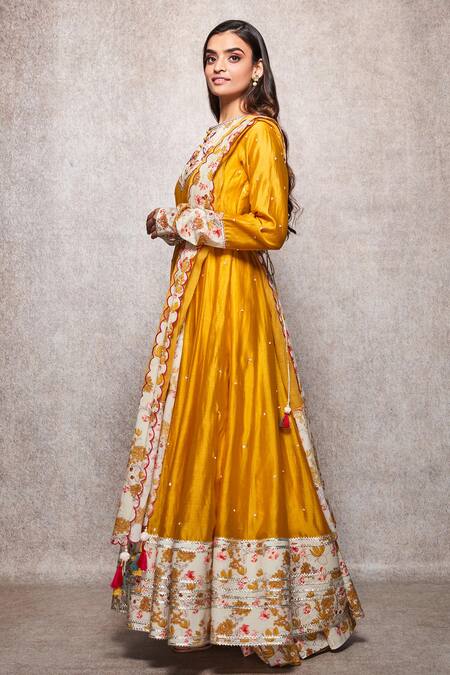 Buy_Ajiesh Oberoi_Yellow Cotton, Chanderi, Kota Doria Round Embroidered Anarkali Set_Online_at_Aza_Fashions