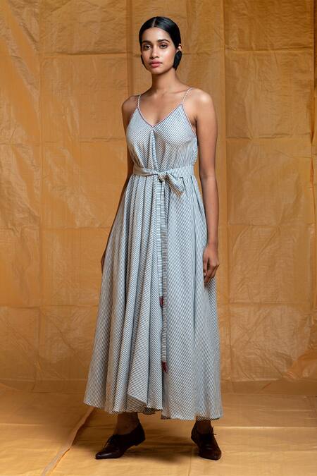 Arte-Alter_White Handloom Cotton Dress With Jacket_Online_at_Aza_Fashions