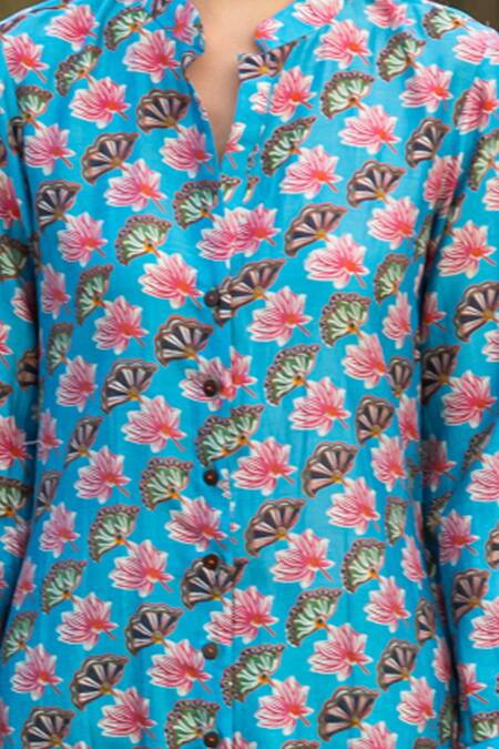 Shop_Rang Swati Vijaivargie_Blue Silk Chanderi Mandarin Collar Kurta And Pant Set _Online_at_Aza_Fashions