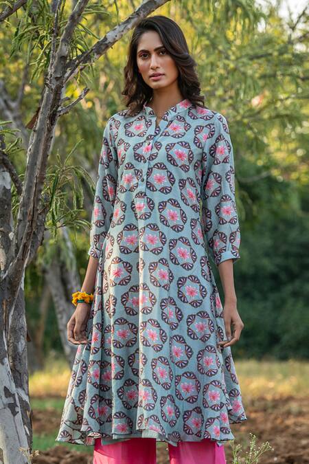 Shop_Rang Swati Vijaivargie_Grey Silk Chanderi Mandarin Collar Kurta And Pant Set _Online_at_Aza_Fashions