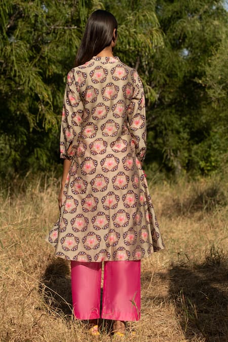 Rang Swati Vijaivargie Silk Chanderi Kurta & Pant Set 