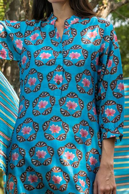 Buy_Rang Swati Vijaivargie_Blue Silk Chanderi Mandarin Collar Kurta And Pant Set _Online_at_Aza_Fashions