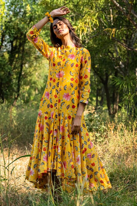 Rang Swati Vijaivargie_Yellow Silk Chanderi Mandarin Collar Printed Dress _Online_at_Aza_Fashions