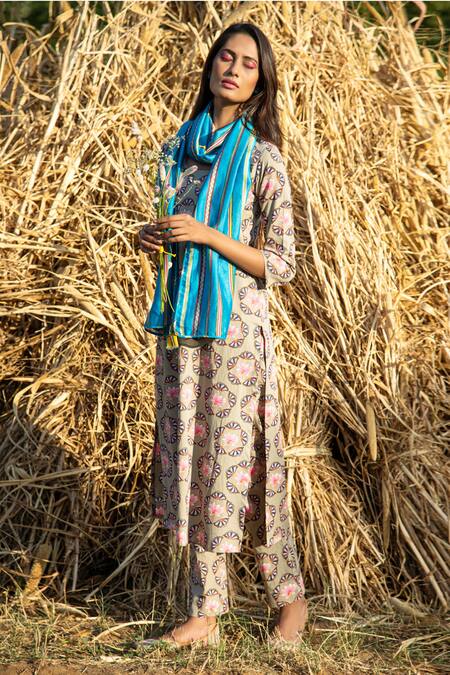 Rang Swati Vijaivargie_Beige Cotton Satin Round Floral Print Kurta And Pant Set _Online_at_Aza_Fashions