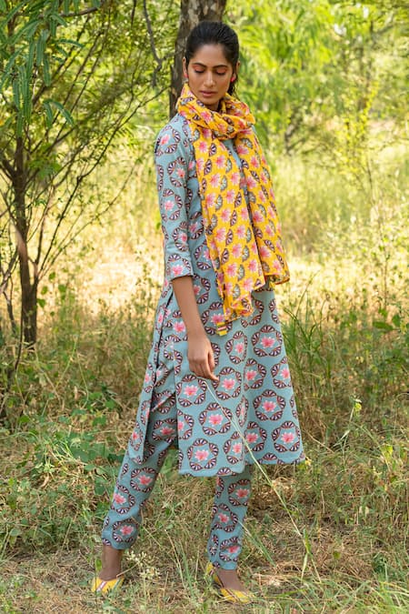 Rang Swati Vijaivargie_Grey Cotton Satin Round Floral Print Kurta And Pant Set _Online_at_Aza_Fashions