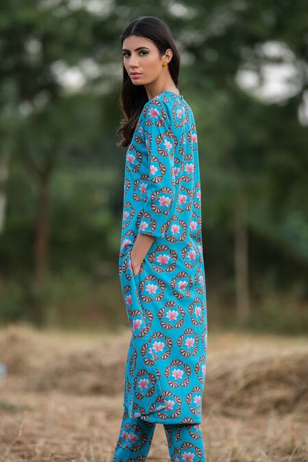 Shop_Rang Swati Vijaivargie_Blue Cotton Satin Round Floral Print Kurta And Pant Set _Online_at_Aza_Fashions