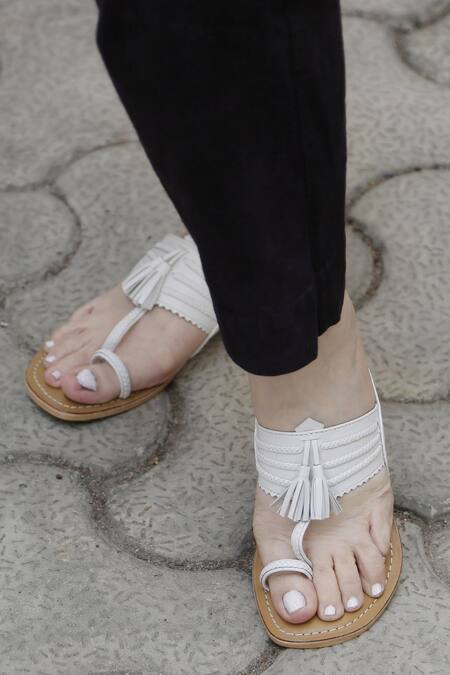 Sandalwali_White Tassels, Cut Work Handmade Kolhapuri Sandals With _Online_at_Aza_Fashions