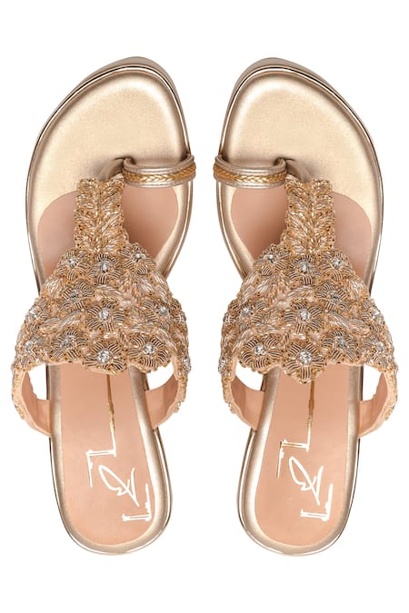 Shop Nidhi Bhandari Beige Embroidery Kolhapuri Wedges at Aza Fashions Shop_Nidhi Bhandari_Beige Embroidery Kolhapuri Wedges _at_Aza_Fashions