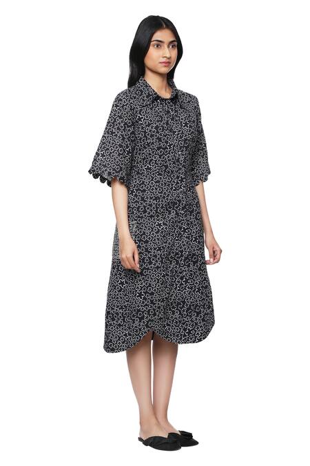 Ankita_Black Cotton Shirt Collar Printed Dress _Online_at_Aza_Fashions
