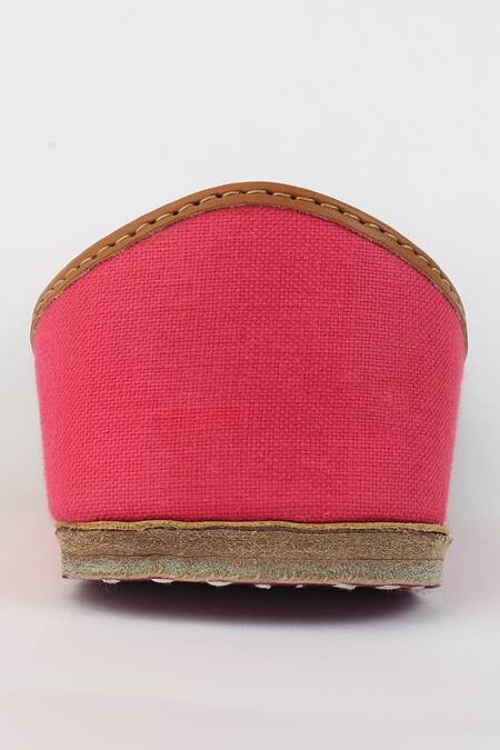 Buy_Vareli Bafna_Green Kamal Phool Floral Motif Printed And Embroidered Juttis_Online_at_Aza_Fashions