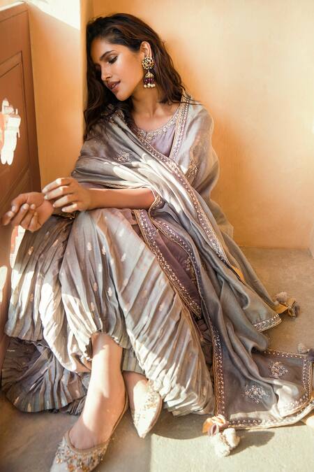 Matsya_Grey Chanderi Silk Scoop Neck Kurta Set _Online_at_Aza_Fashions