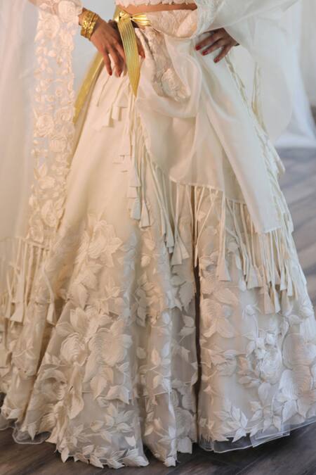 Shop Aikeyah White Organza Lehenga Set Online at Aza Fashions Shop_Aikeyah_White Organza Lehenga Set_Online_at_Aza_Fashions