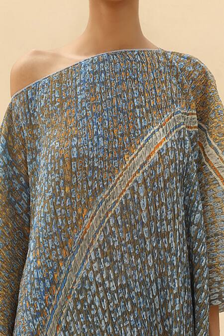 Abhishek Sharma Blue Georgette Asymmetric Draped Top And Pant Set at Aza Fashions Abhishek Sharma_Blue Georgette Asymmetric Draped Top And Pant Set _at_Aza_Fashions