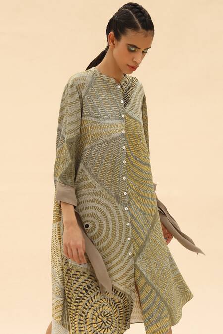 Shop Abhishek Sharma Green Mandarin Collar Tie-dye Print Shirt Dress Online at Aza Fashions Shop_Abhishek Sharma_Green Mandarin Collar Tie-dye Print Shirt Dress _Online_at_Aza_Fashions