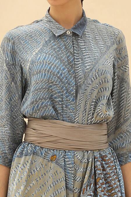 Abhishek Sharma Blue Shirt Collar Tie-dye Print Dress at Aza Fashions Abhishek Sharma_Blue Shirt Collar Tie-dye Print Dress _at_Aza_Fashions
