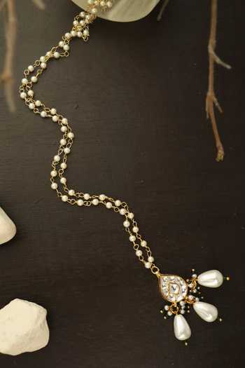 Buy Paisley Pop Gold Plated Kundan Pendant Necklace Online at Aza Fashions Buy_Paisley Pop_Gold Plated Kundan Pendant Necklace _Online_at_Aza_Fashions