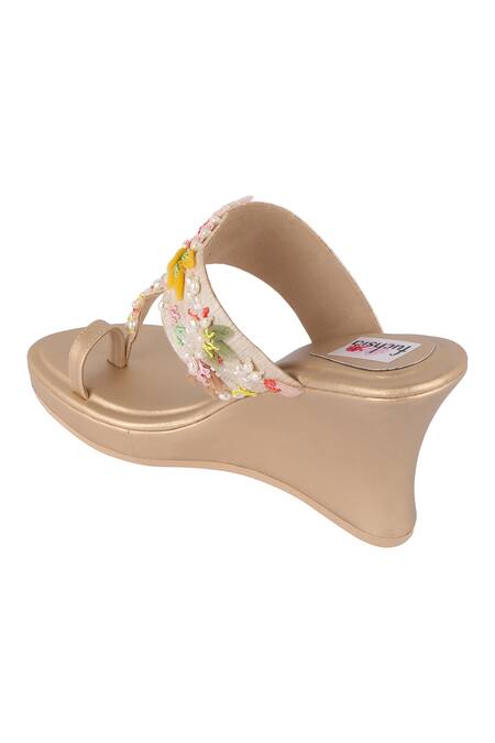 Shop Fuchsia by aashaka mehta Beige Embroidery Kolhapuri Wedges Online at Aza Fashions Shop_Fuchsia by aashaka mehta_Beige Embroidery Kolhapuri Wedges _Online_at_Aza_Fashions