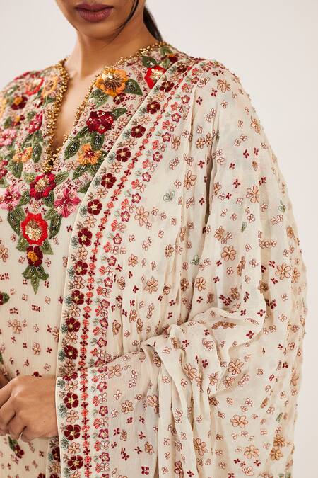 Nakul Sen_White Chiffon Round Embroidered Kurta Set_Online_at_Aza_Fashions