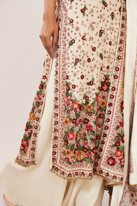 Shop_Nakul Sen_White Chiffon Round Embroidered Kurta Set_Online_at_Aza_Fashions