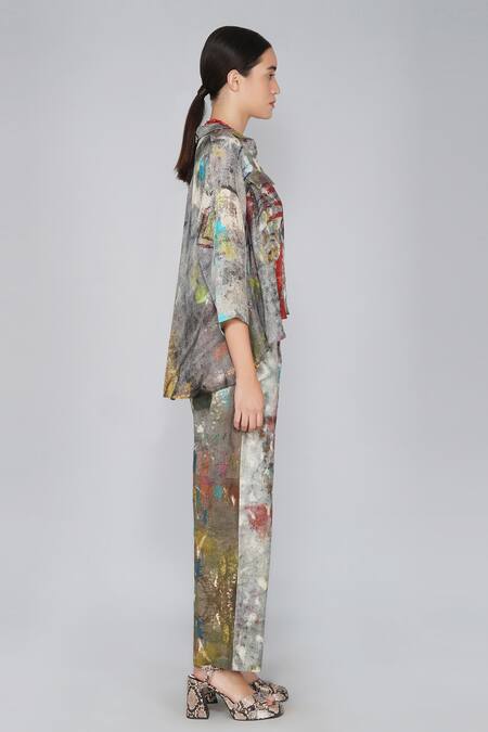 Yavi_Multi Color 100% Silk Spread Collar Printed Shirt _Online_at_Aza_Fashions