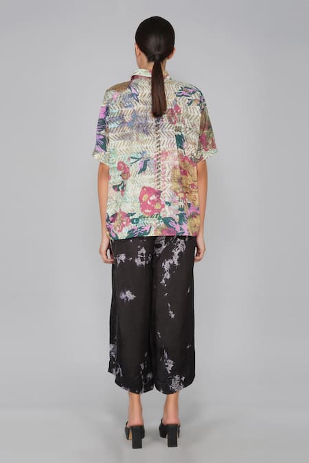 Shop Yavi Multi Color 100% Cotton Shirt Collar Printed at Aza Fashions Shop_Yavi_Multi Color 100% Cotton Shirt Collar Printed _at_Aza_Fashions