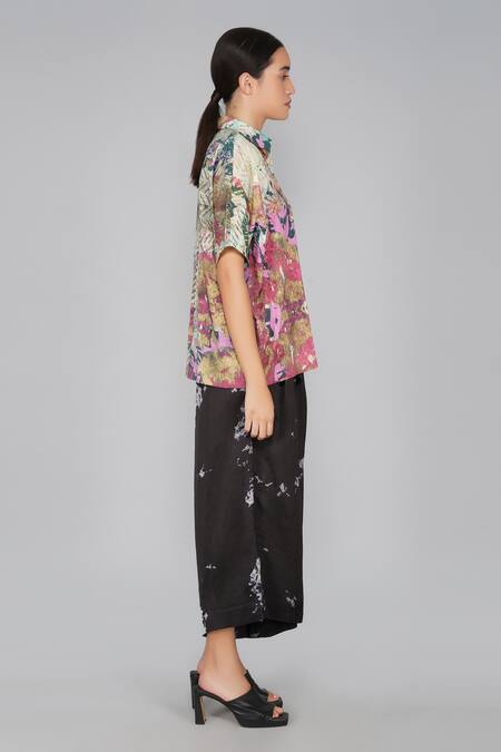 Yavi Multi Color 100% Cotton Shirt Collar Printed Online at Aza Fashions Yavi_Multi Color 100% Cotton Shirt Collar Printed _Online_at_Aza_Fashions