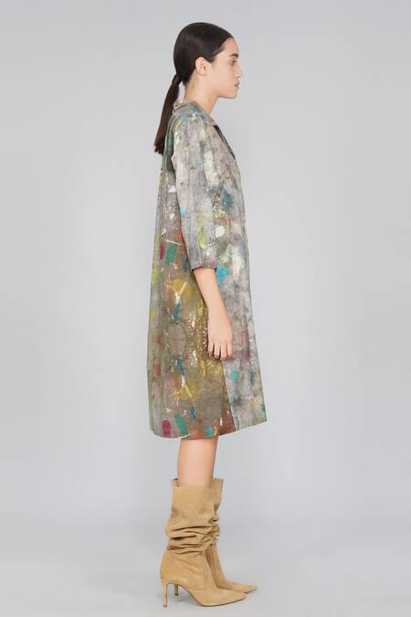 Yavi_Multi Color 100% Cotton Spread Collar Printed Dress _Online_at_Aza_Fashions