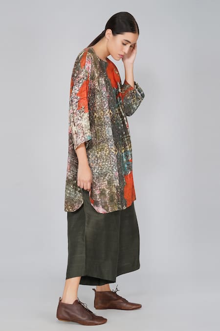 Yavi_Multi Color 100% Linen Round Printed Tunic  _Online_at_Aza_Fashions