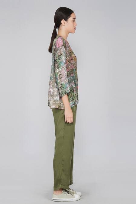 Yavi Multi Color 100% Silk Round Printed Top Online at Aza Fashions Yavi_Multi Color 100% Silk Round Printed Top _Online_at_Aza_Fashions