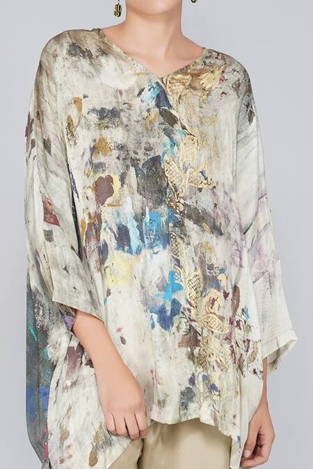 Yavi Multi Color 100% Cupro Round Printed Top at Aza Fashions Yavi_Multi Color 100% Cupro Round Printed Top _at_Aza_Fashions