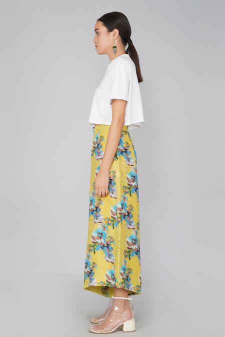 Buy Yavi Yellow 100% Linen Floral Print Palazzo Online at Aza Fashions Buy_Yavi_Yellow 100% Linen Floral Print Palazzo _Online_at_Aza_Fashions