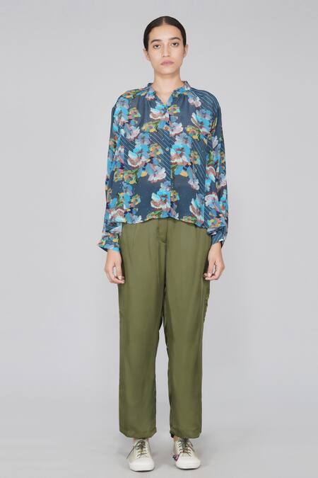 Buy Yavi Blue 36% Viscose, 64% Cupro Mandarin Collar Printed Top Online at Aza Fashions Buy_Yavi_Blue 36% Viscose, 64% Cupro Mandarin Collar Printed Top _Online_at_Aza_Fashions